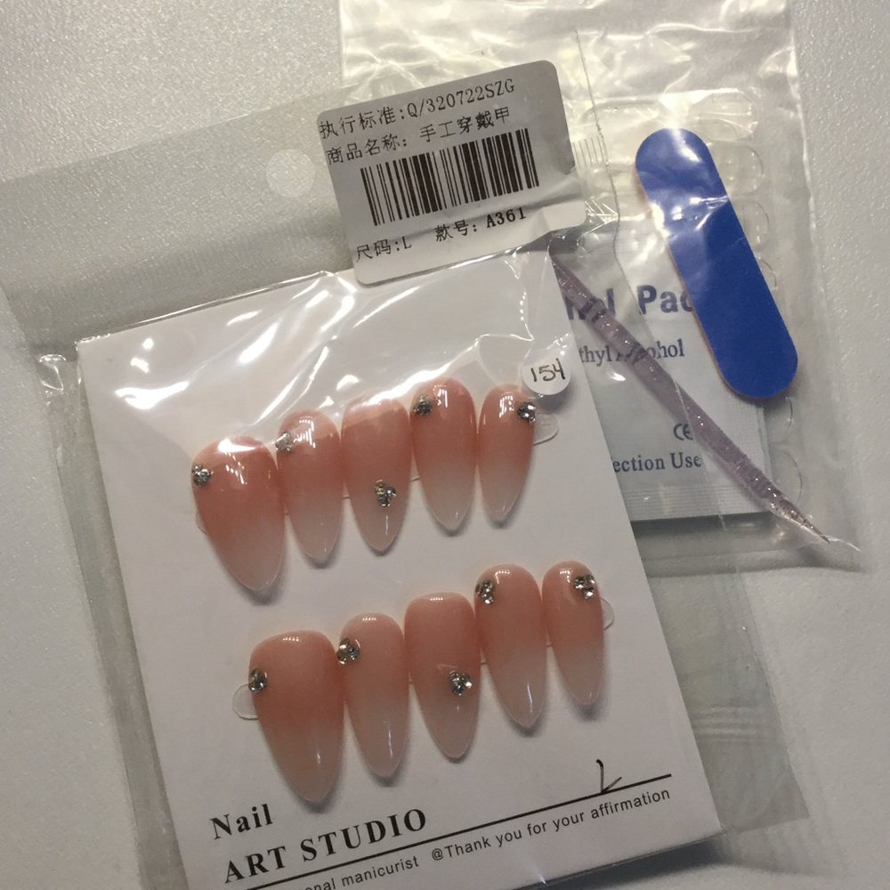Brand New Hand Made Press on Nails # 154